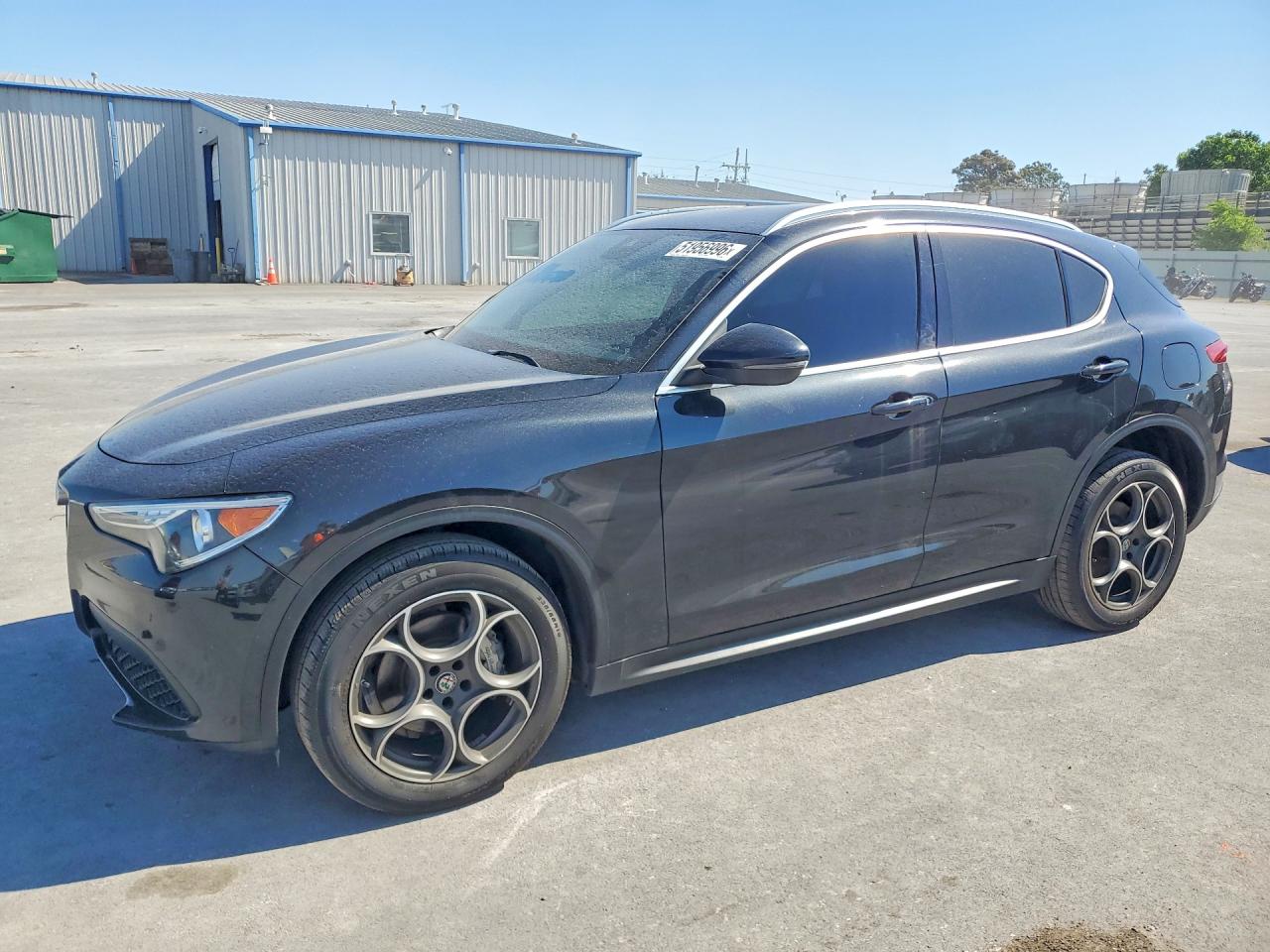 ZASFAKAN1J7B74253 · 2018 ALFA ROMEO STELVIO
