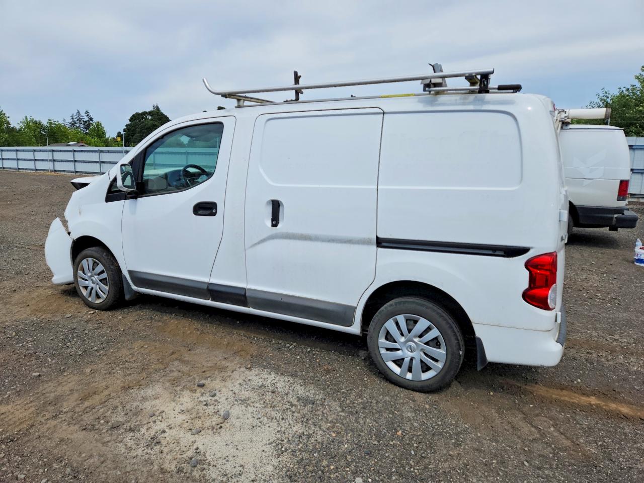 3N6CM0KN0KK712334 · 2017 NISSAN NV200 · 2/13