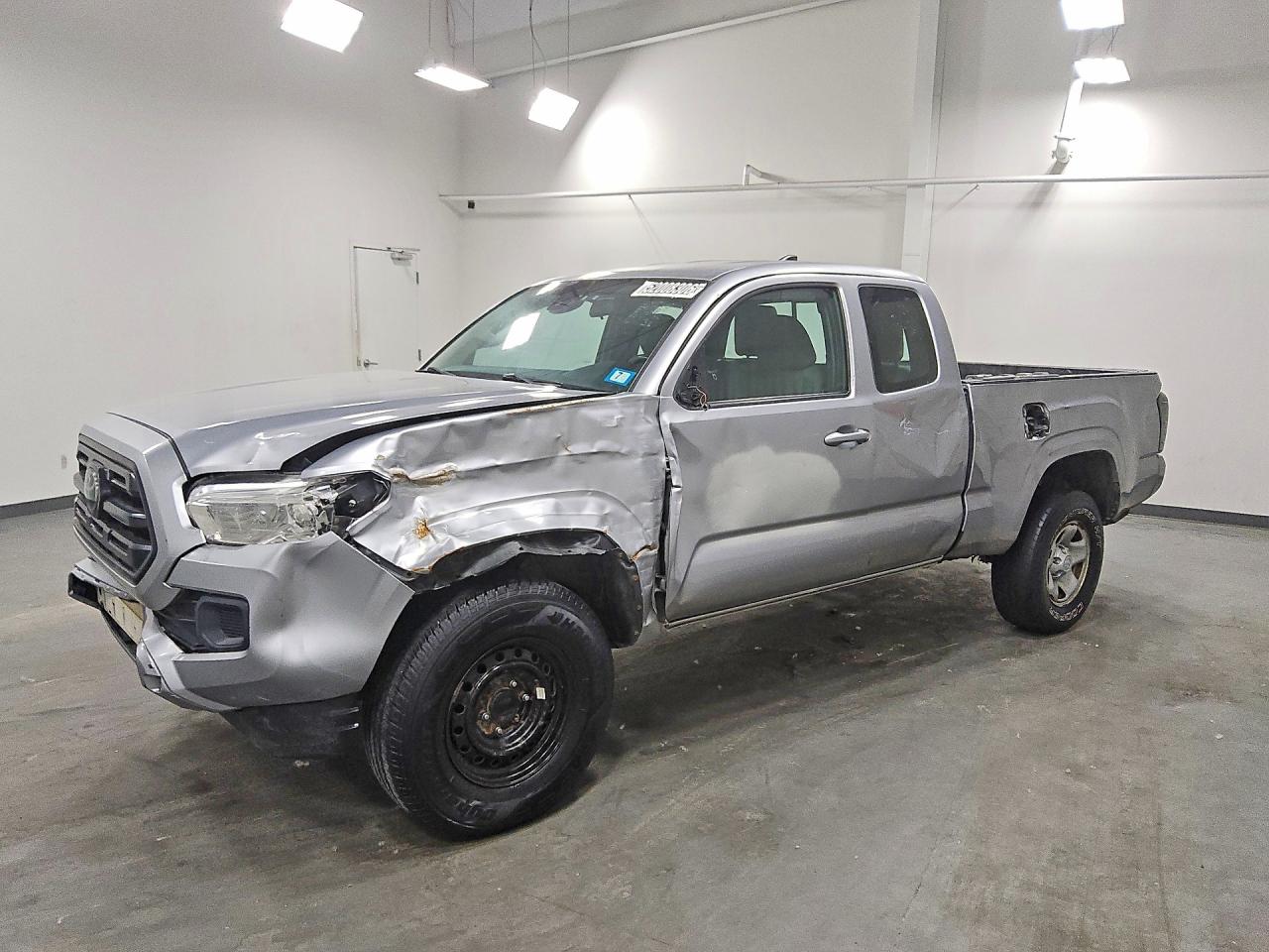 5TFSX5EN7JX058203 · 2018 TOYOTA TACOMA SR