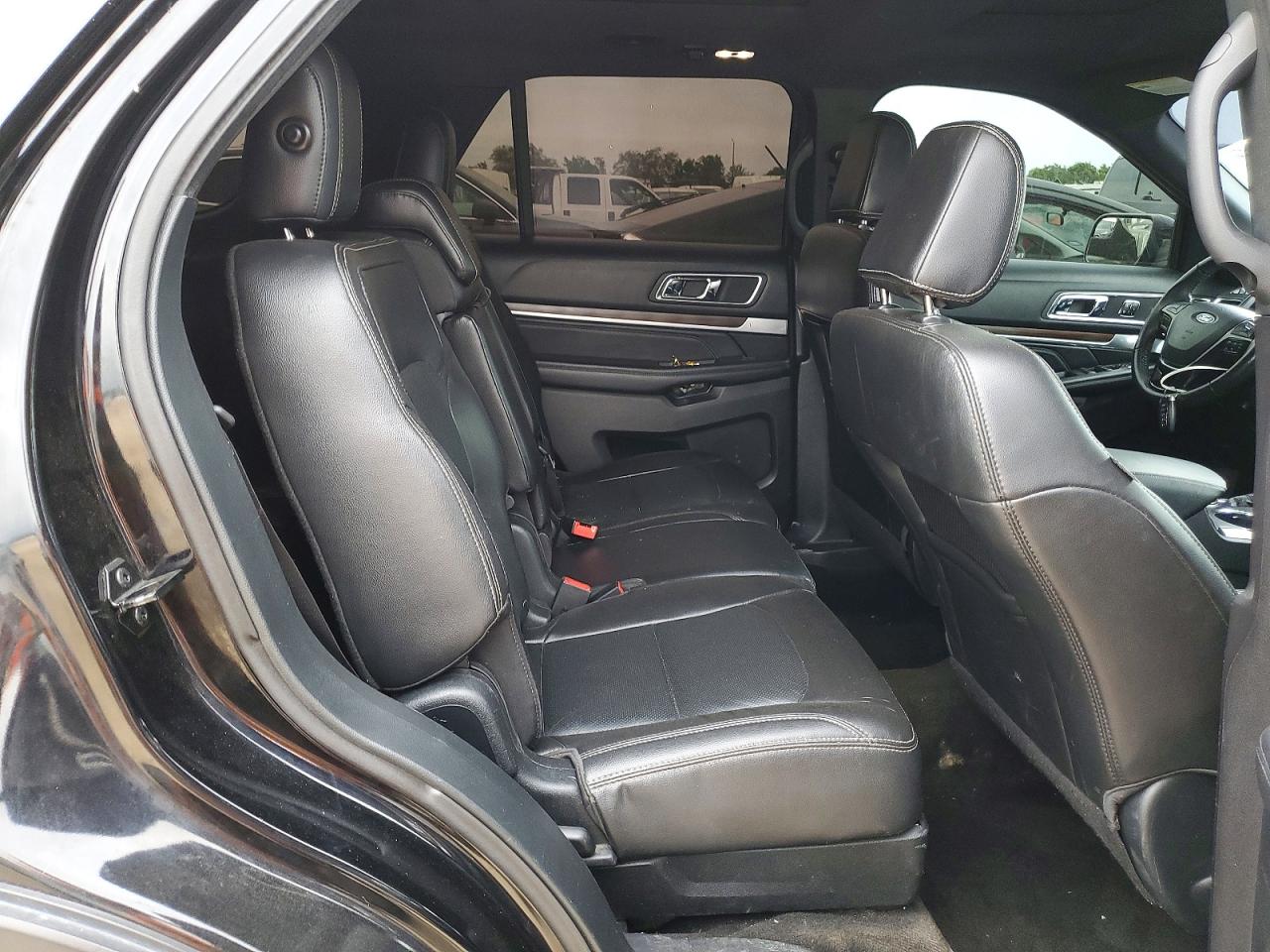 1FM5K7F8XJGB57769 · 2018 FORD EXPLORER · 10/12