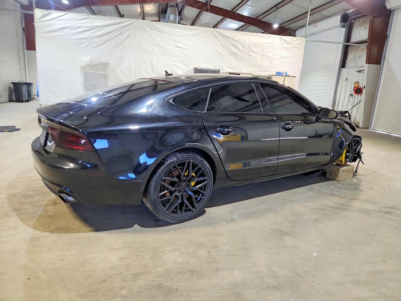 WAUWGAFC9FN004747 · 2015 AUDI A7 · 3/13