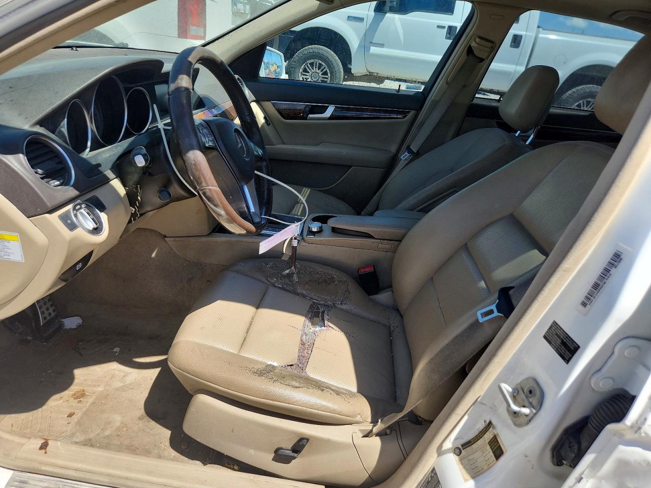 WDDGF8AB2DR242615 · 2013 MERCEDES-BENZ C · 6/11