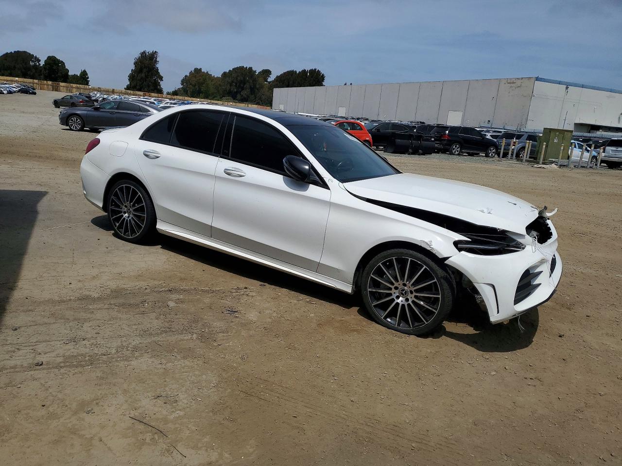 WDDWF8DB4LR527306 · 2020 MERCEDES-BENZ C · 4/13