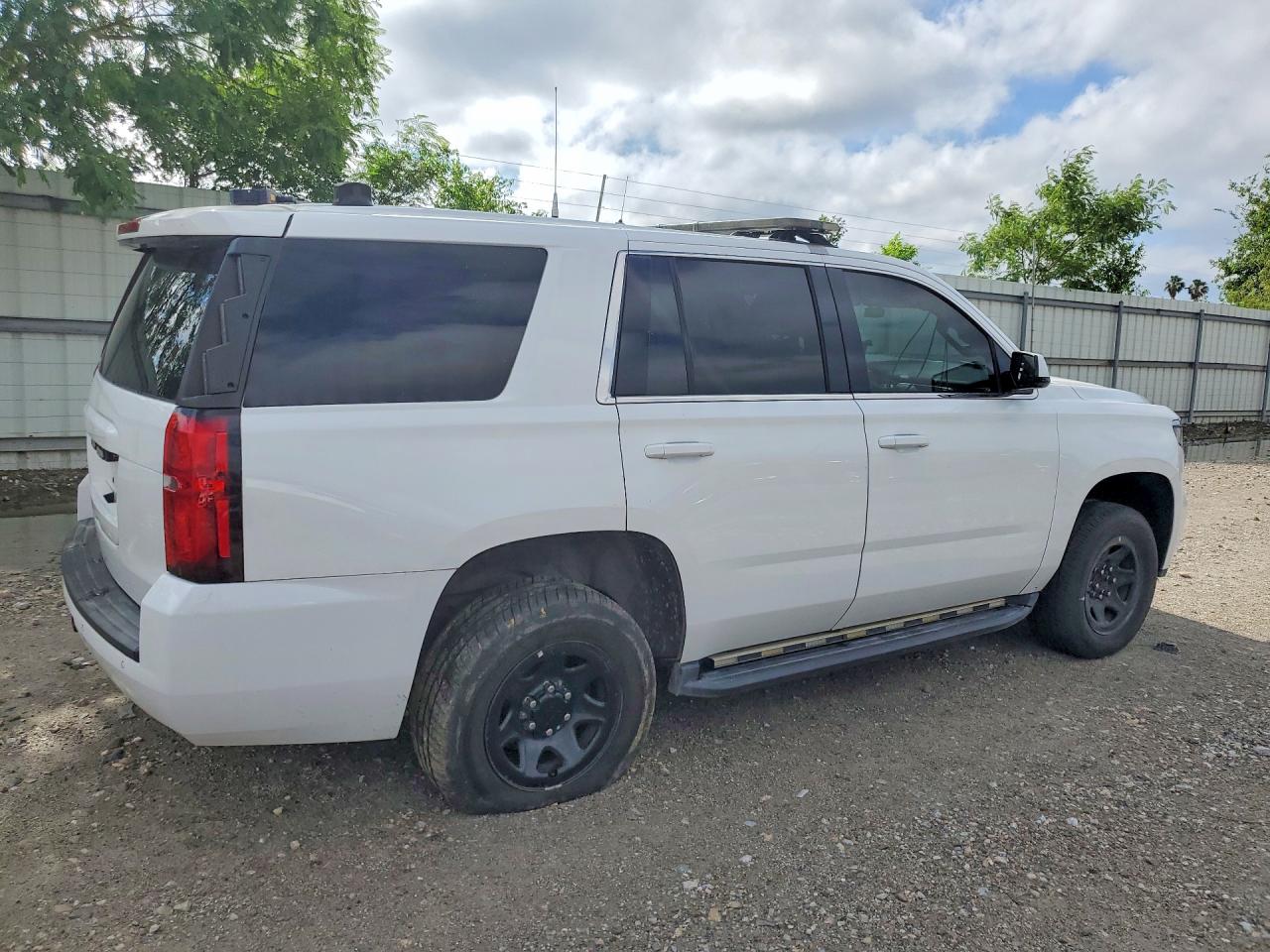 1GNLCDEC2KR298524 · 2019 CHEVROLET TAHOE · 3/13