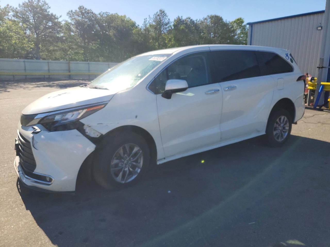 5TDYRKEC4MS015448 · 2021 TOYOTA SIENNA
