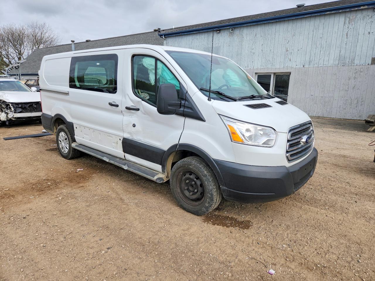 1FTYR1YM4KKA86815 · 2019 FORD TRANSIT · 4/13