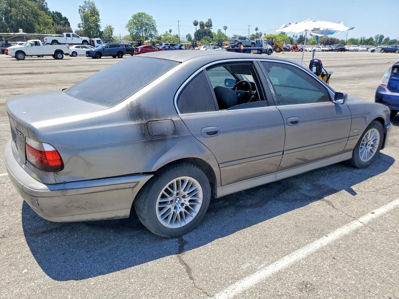 WBADT63483CK38916 · 2003 BMW 530 · 3/12