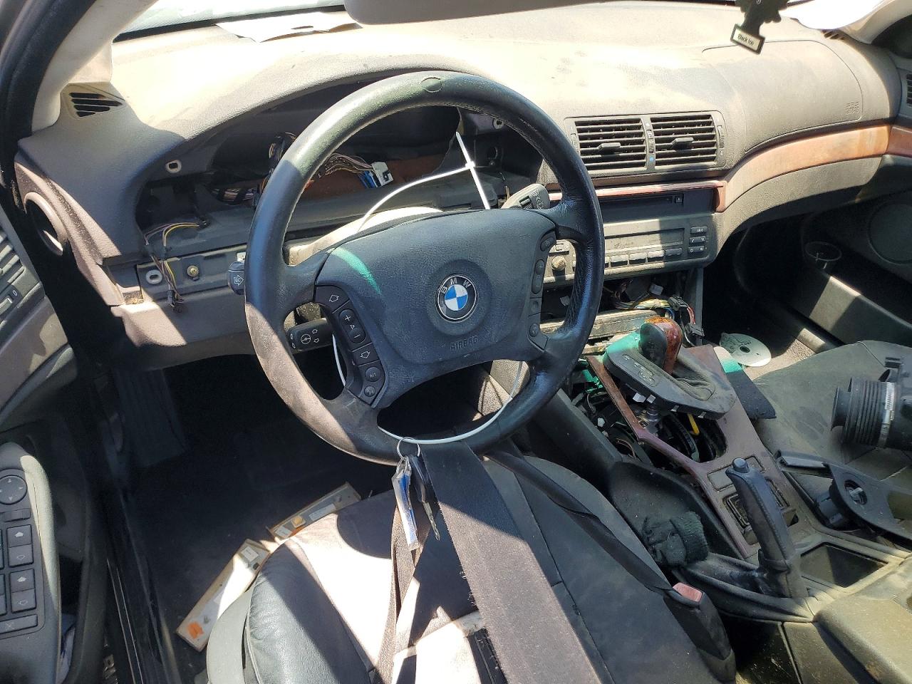 WBADT63483CK38916 · 2003 BMW 530 · 8/12