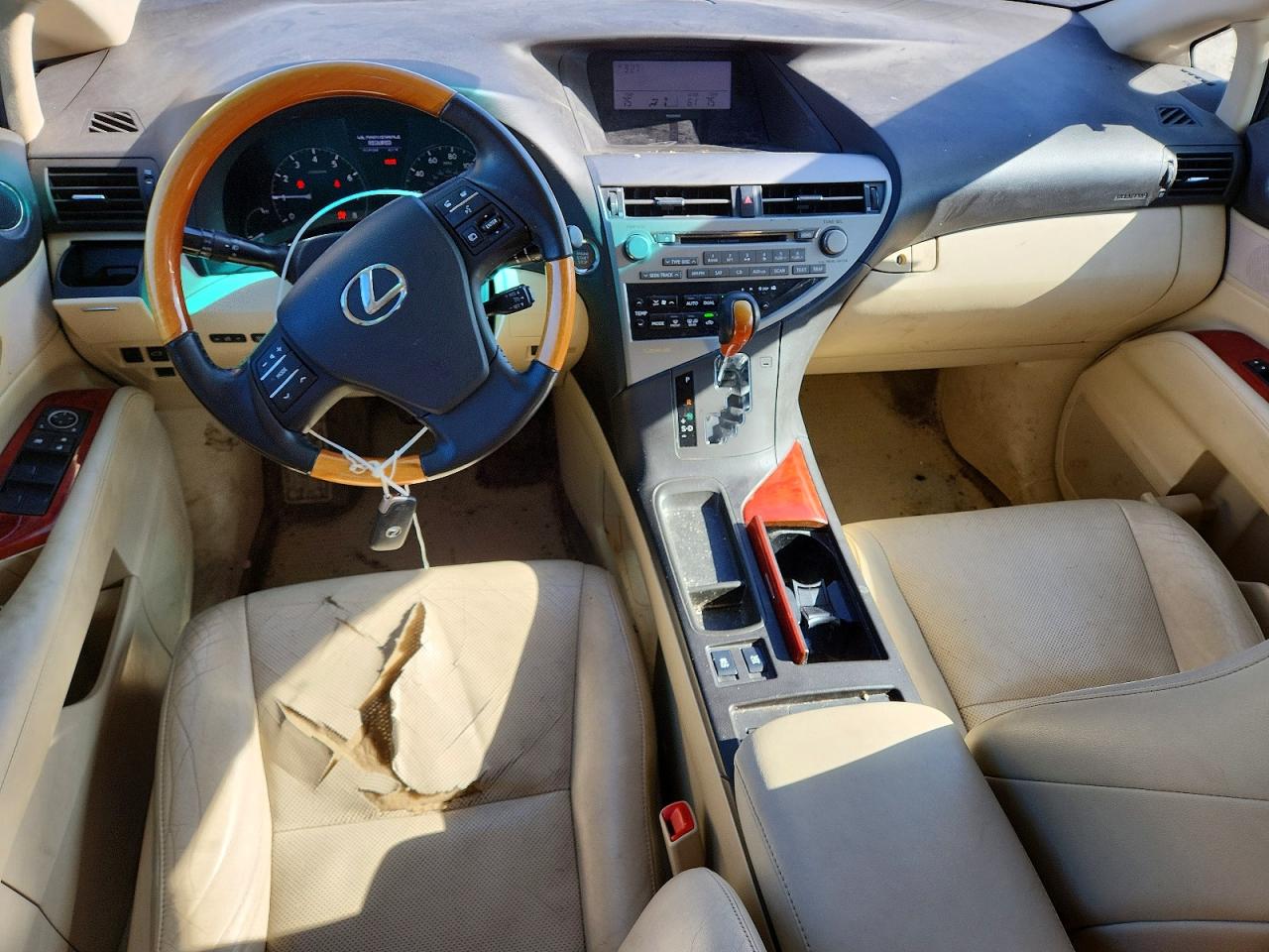 2T2BK1BA4BC116661 · 2011 LEXUS RX · 8/13