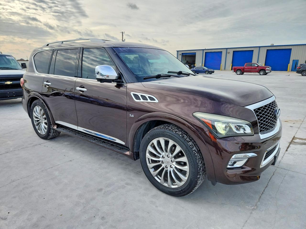 JN8AZ2NF6H9640874 · 2017 INFINITI QX80 · 4/13