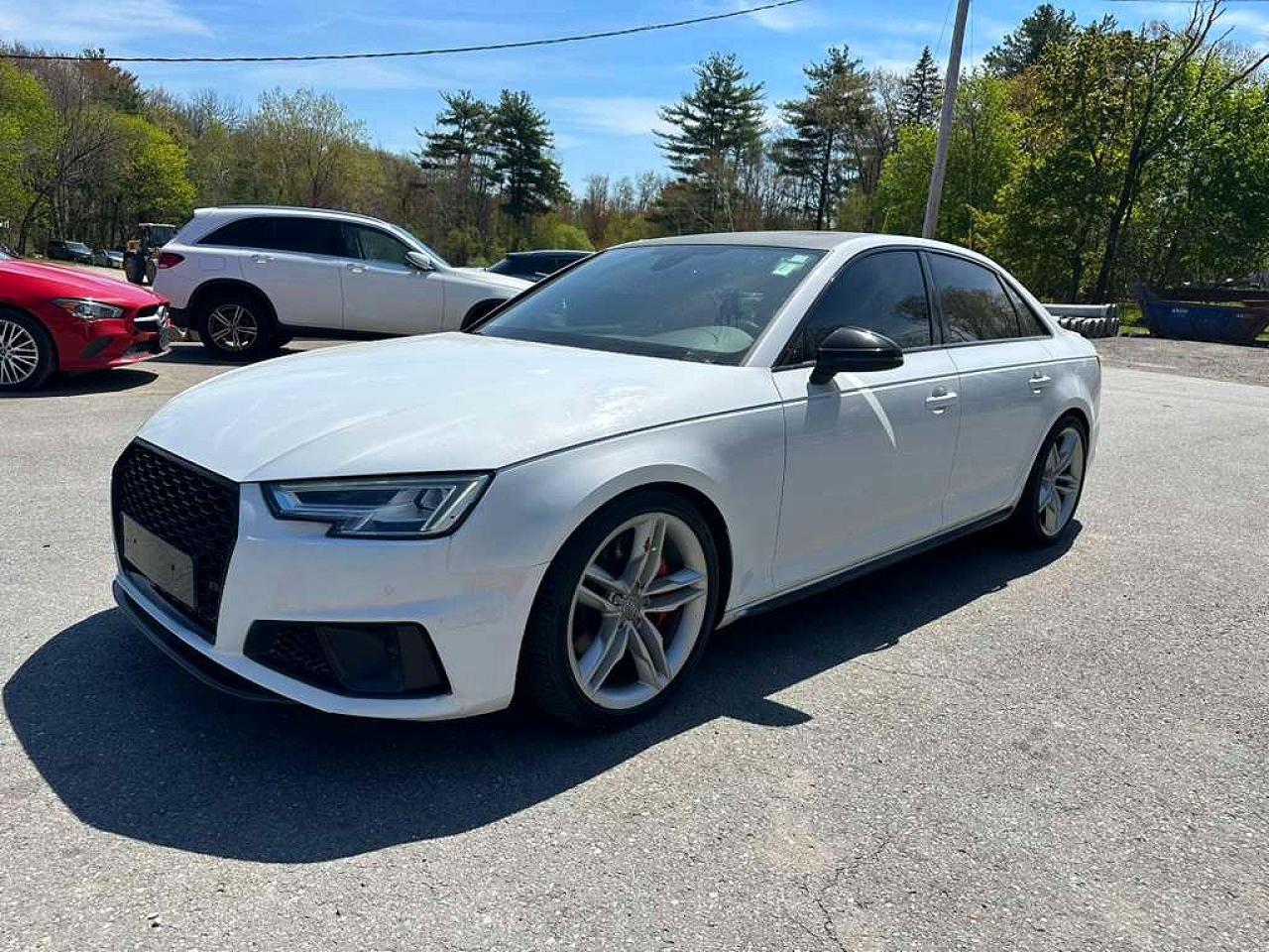 WAUB4AF45KA008697 · 2019 AUDI S4