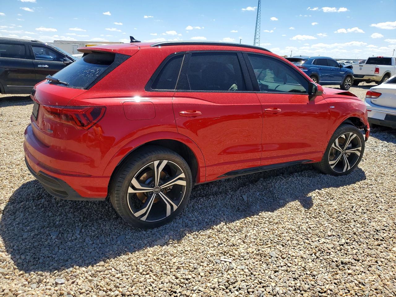 WA1EEDF30R1062824 · 2024 AUDI Q3 · 3/13