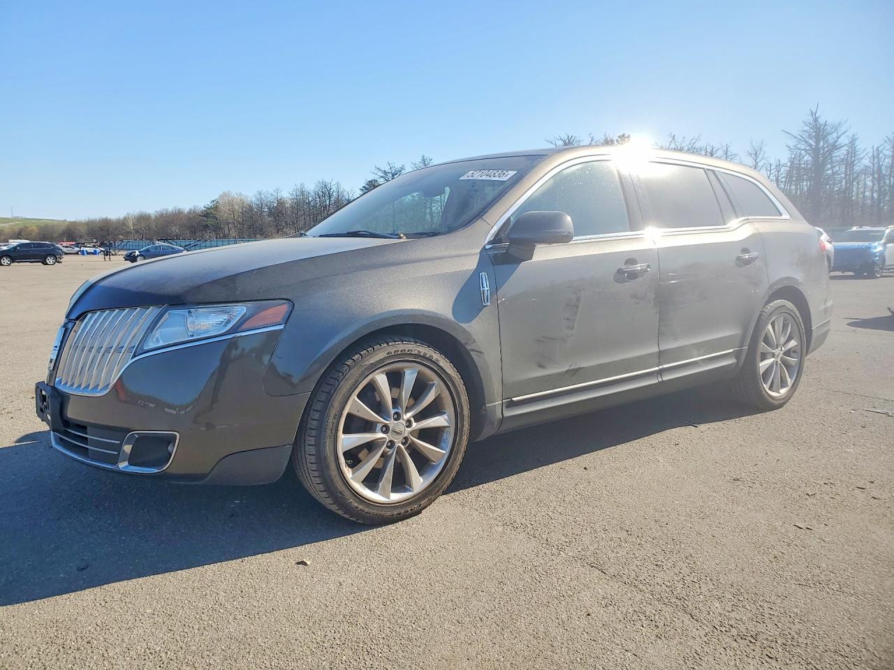 2LMHJ5AT1BBJ52926 · 2011 LINCOLN MKT