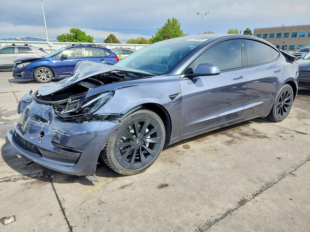 5YJ3E1EB1NF190334 · 2022 TESLA MODEL 3