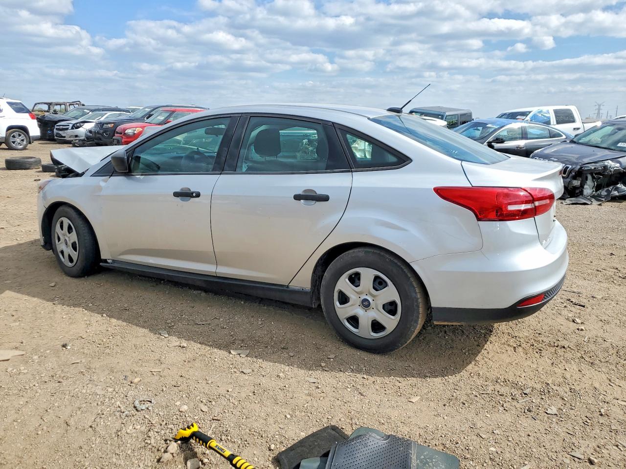 1FADP3E29HL270076 · 2017 FORD FOCUS · 2/12