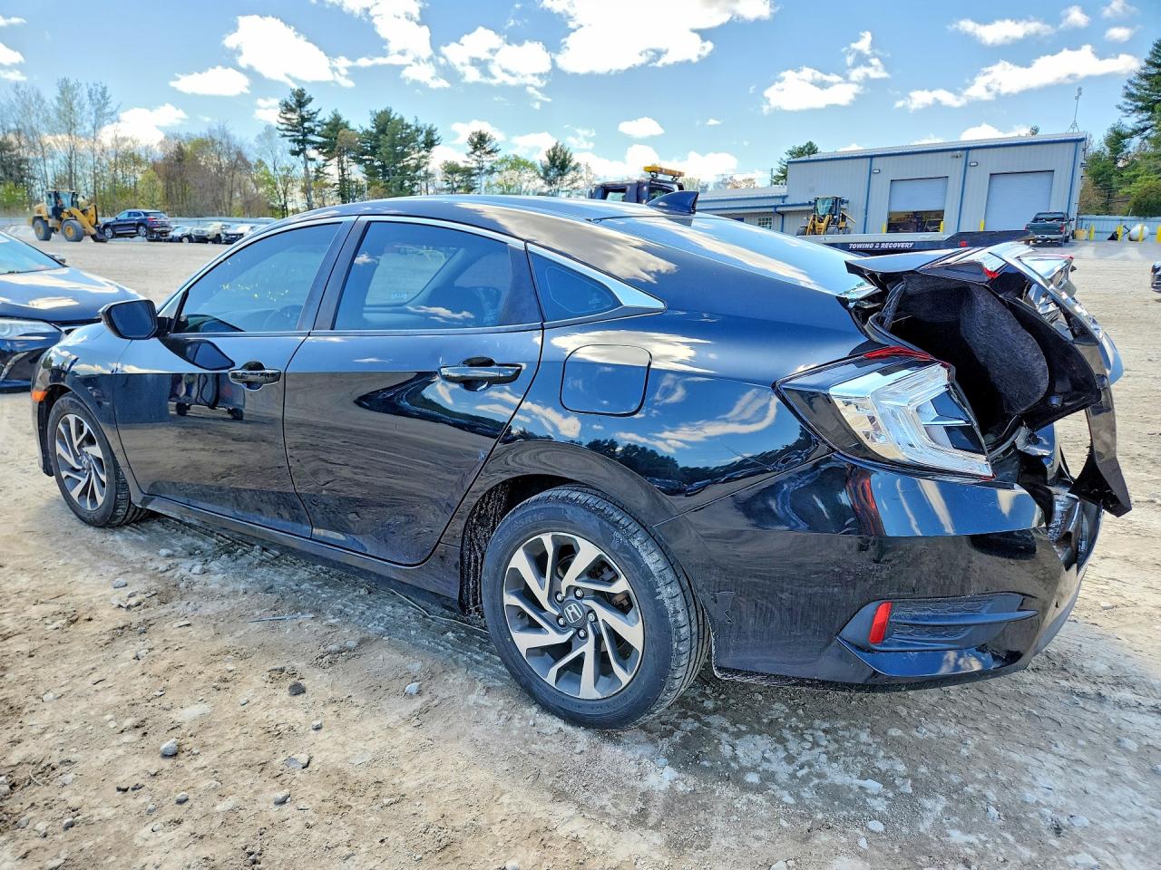 19XFC2F72HE227324 · 2017 HONDA CIVIC · 2/12