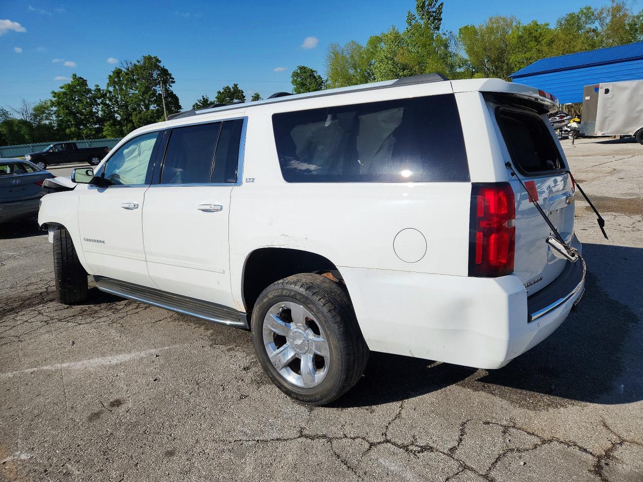 1GNSKJKC1GR453542 · 2016 CHEVROLET SUBURBAN · 2/12