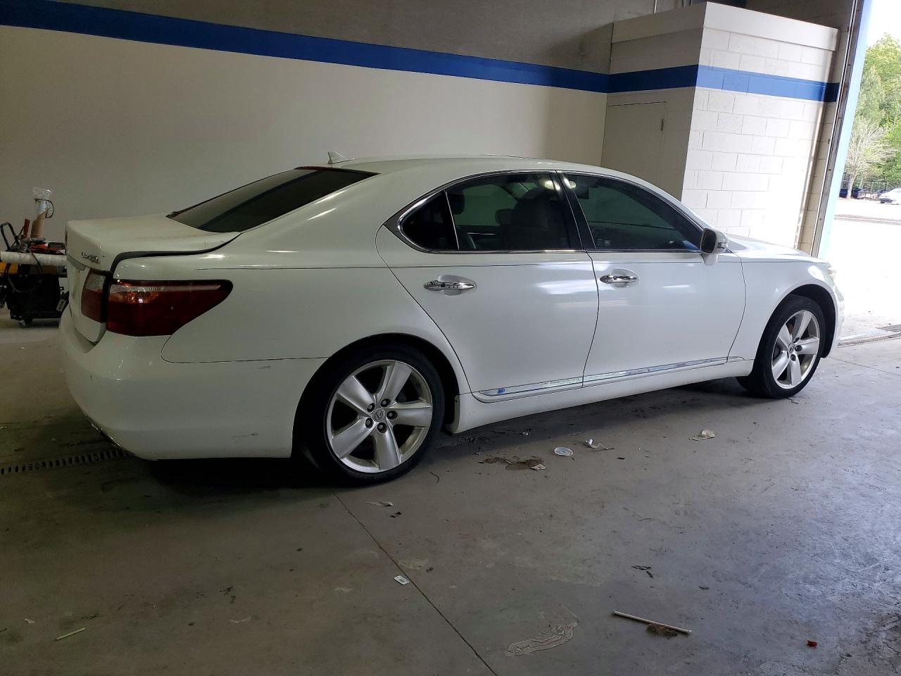 JTHBL5EF5B5107639 · 2011 LEXUS LS 460 · 3/12