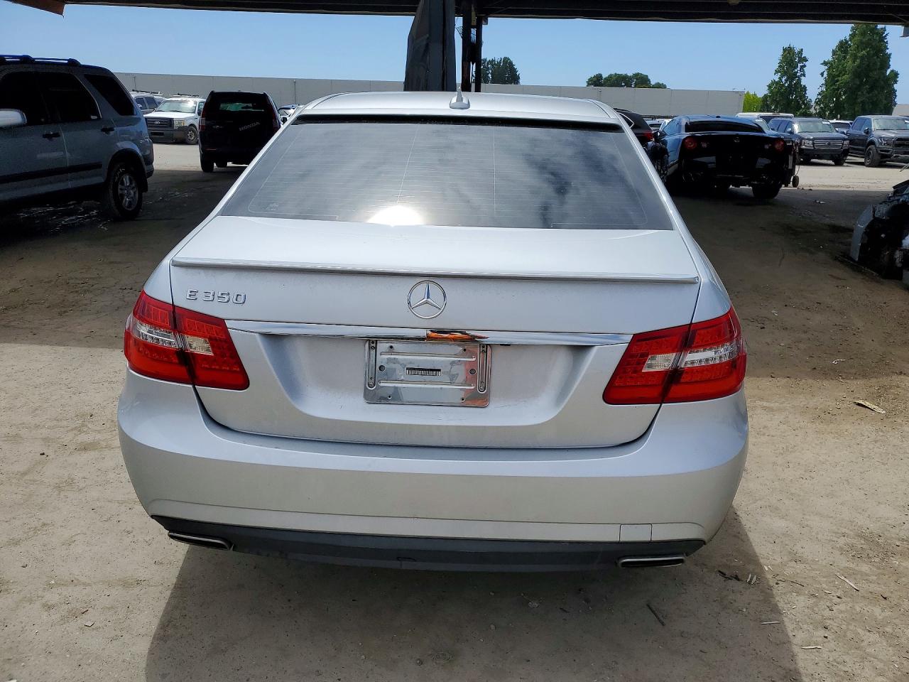 WDDHF5GB1BA267575 · 2011 MERCEDES-BENZ E · 6/12