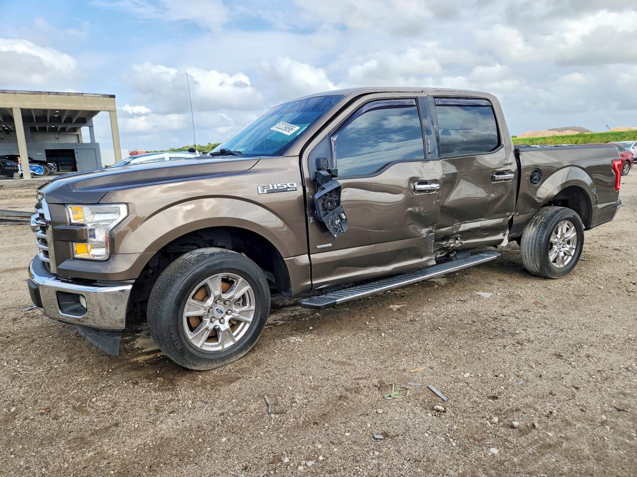 1FTEW1CP1HFB99586 · 2017 FORD F150