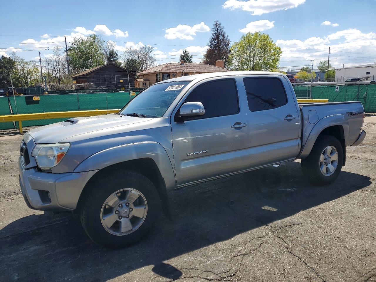 3TMLU4EN4FM180733 · 2015 TOYOTA TACOMA