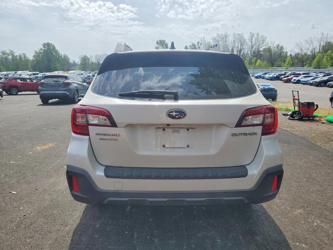 4S4BSAFC9J3385001 · 2018 SUBARU OUTBACK · 6/12
