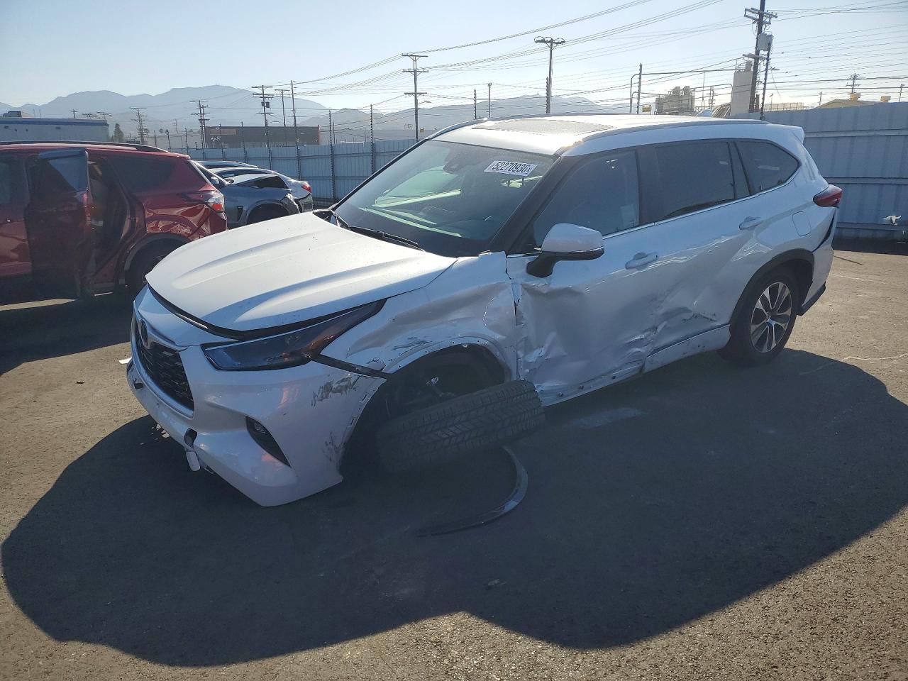5TDKDRAH6PS024820 · 2023 TOYOTA HIGHLANDER