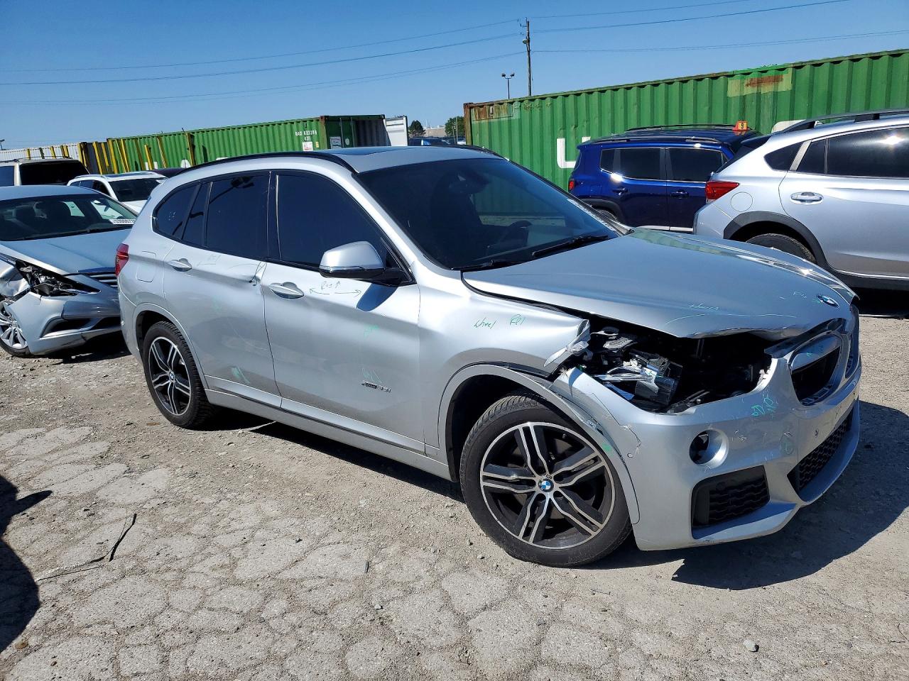 WBXHT3C30H5F82302 · 2017 BMW X1 · 4/13