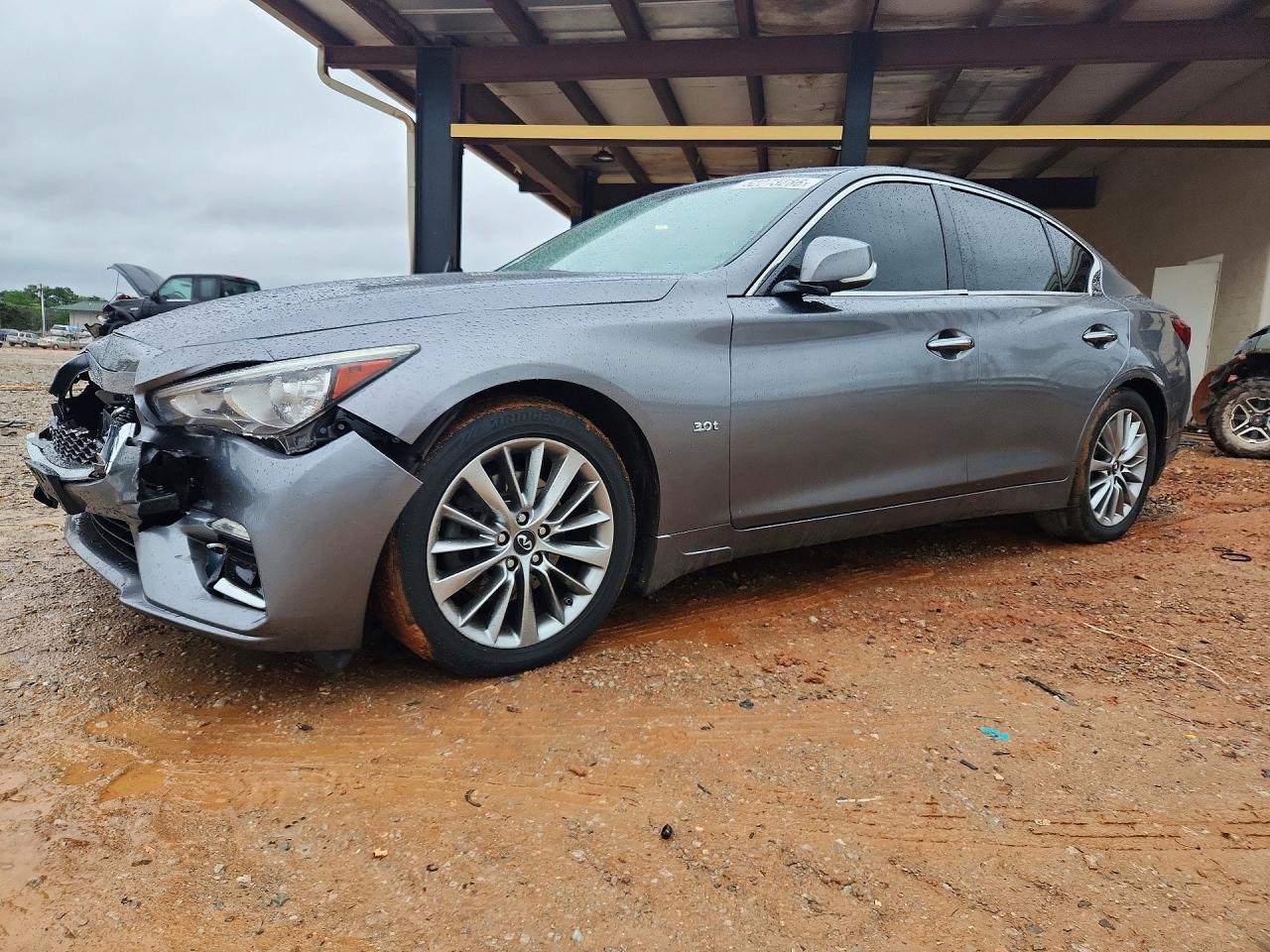 JN1EV7AR8JM433379 · 2018 INFINITI Q50