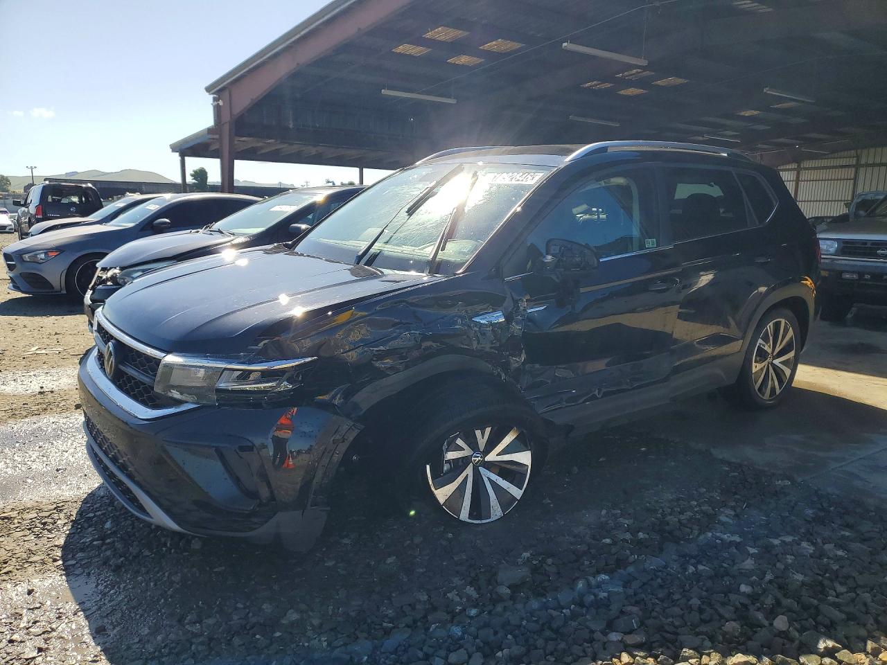 3VVSX7B24RM061827 · 2024 VOLKSWAGEN TAOS