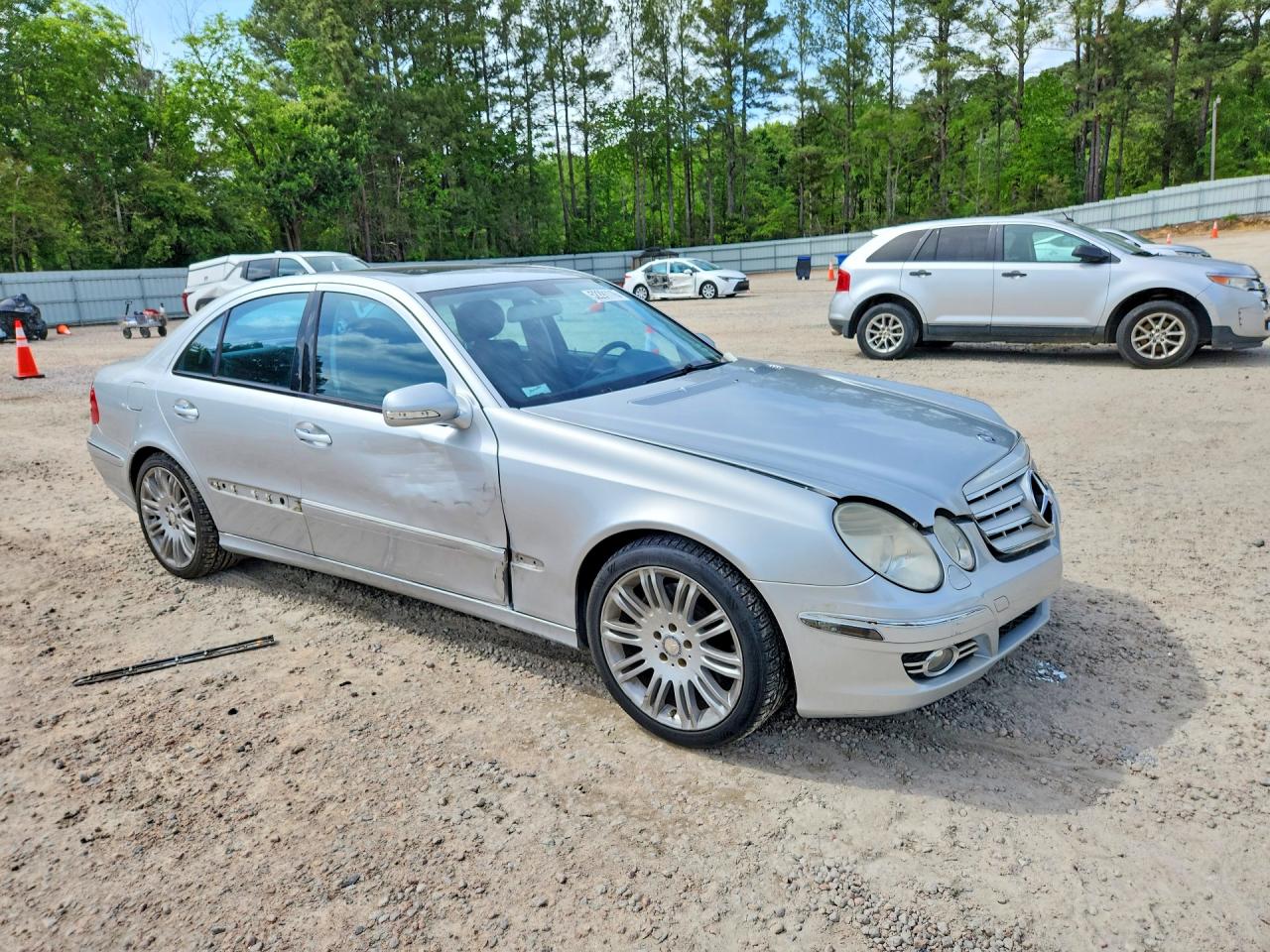 WDBUF56X98B196021 · 2008 MERCEDES-BENZ E · 4/12