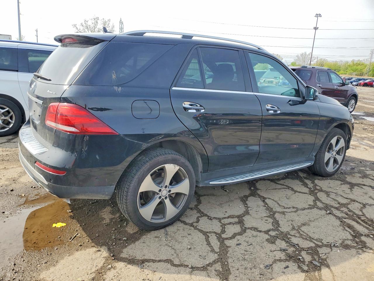 4JGDA5HB7HA816643 · 2017 MERCEDES-BENZ GLE · 3/13