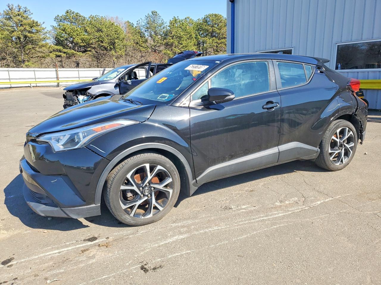NMTKHMBXXJR053157 · 2018 TOYOTA C-HR