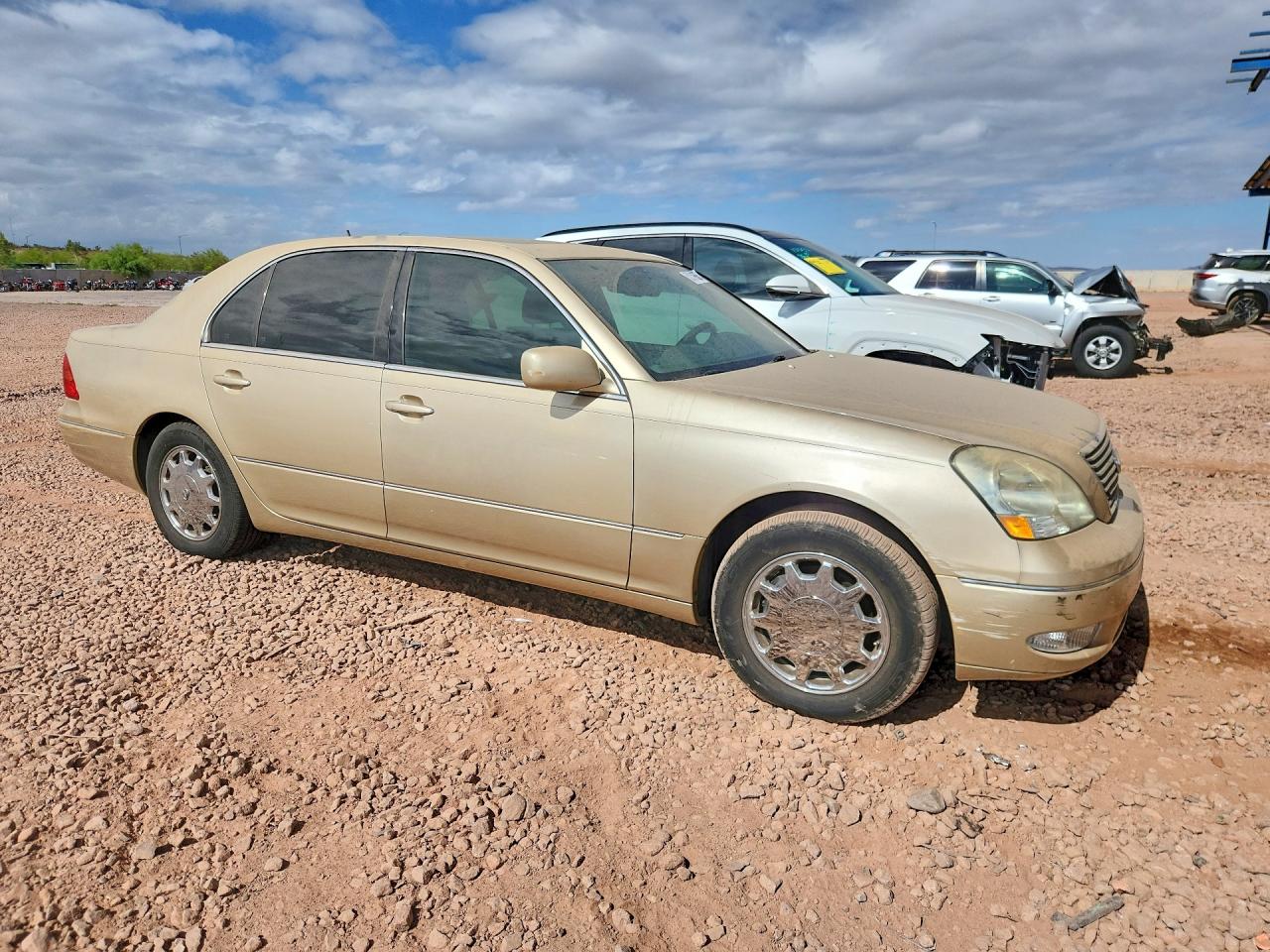JTHBN30F410039660 · 2001 LEXUS LS · 4/12