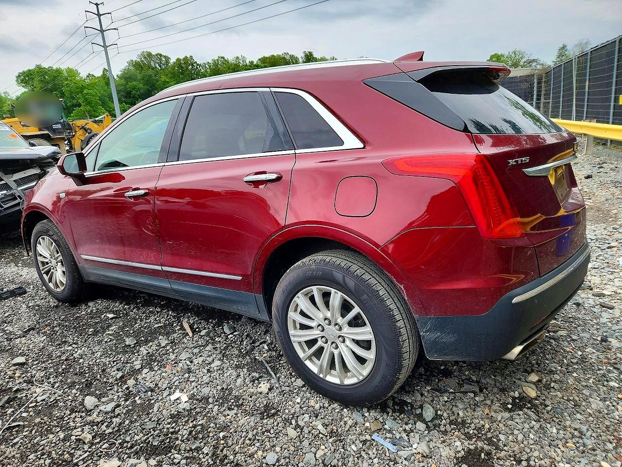 1GYKNARS7HZ323905 · 2017 CADILLAC XT5 · 2/13