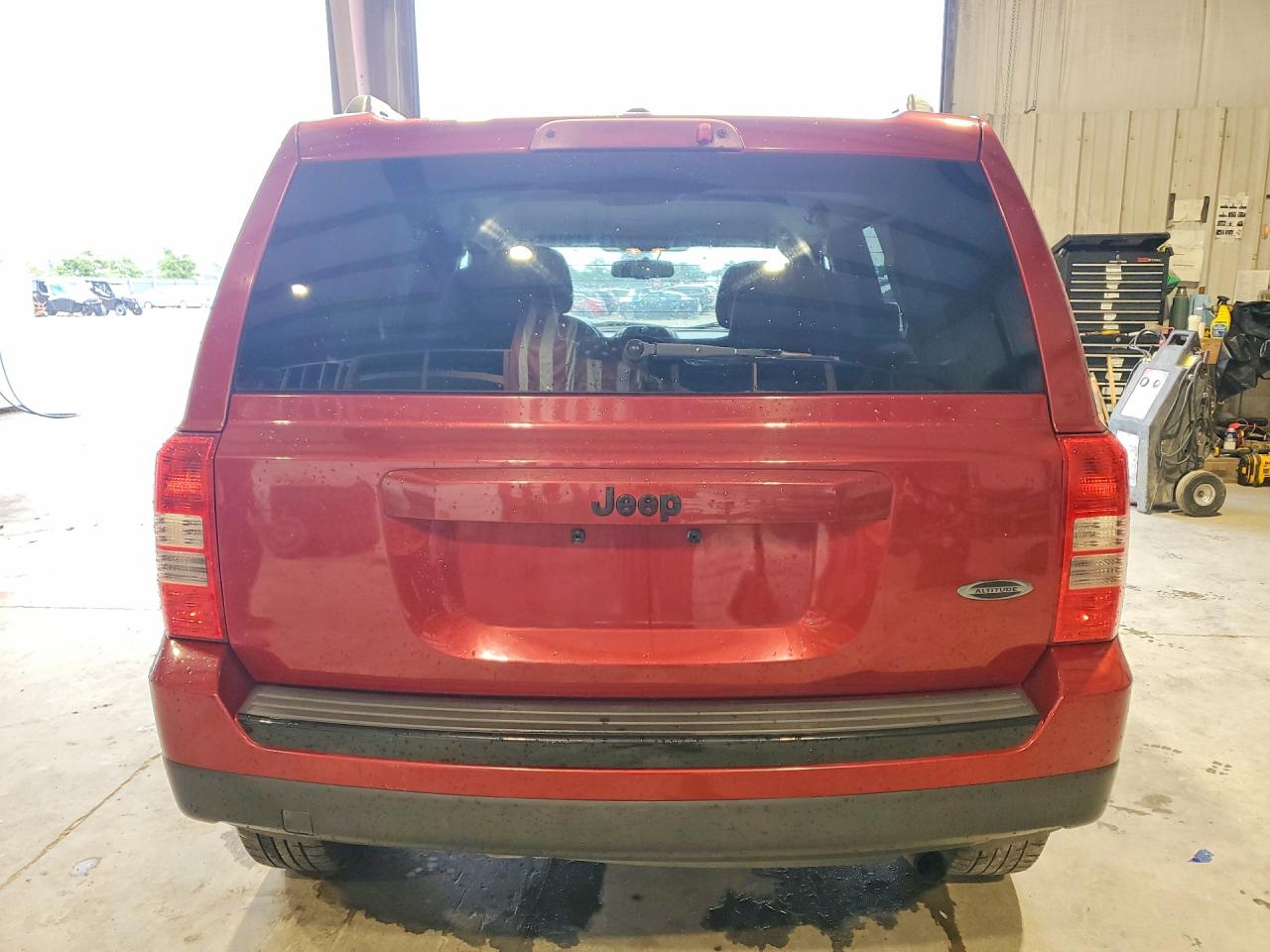 1C4NJPBAXED890394 · 2014 JEEP PATRIOT · 6/13