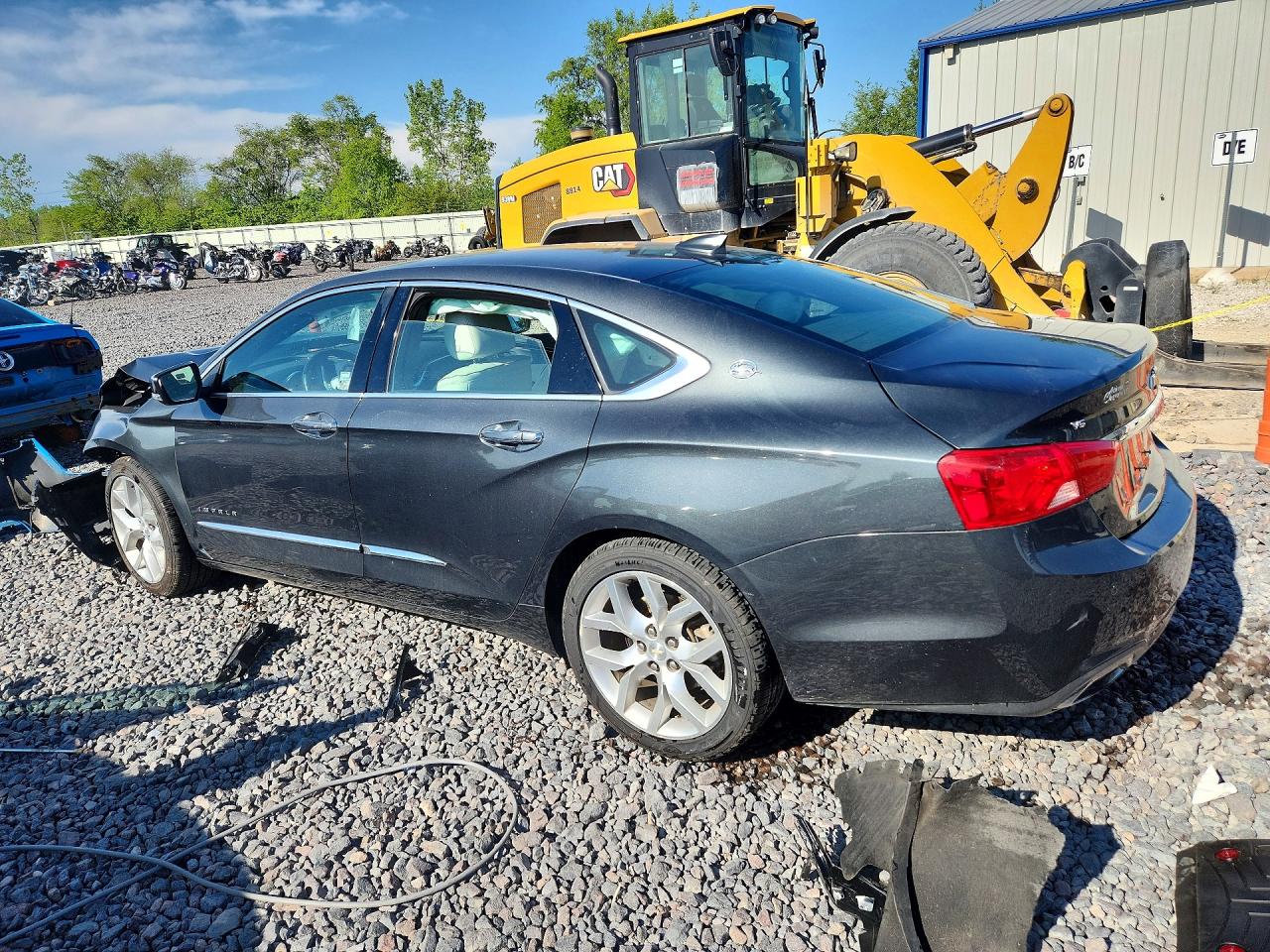 2G1105S3XK9110886 · 2019 CHEVROLET IMPALA · 2/13