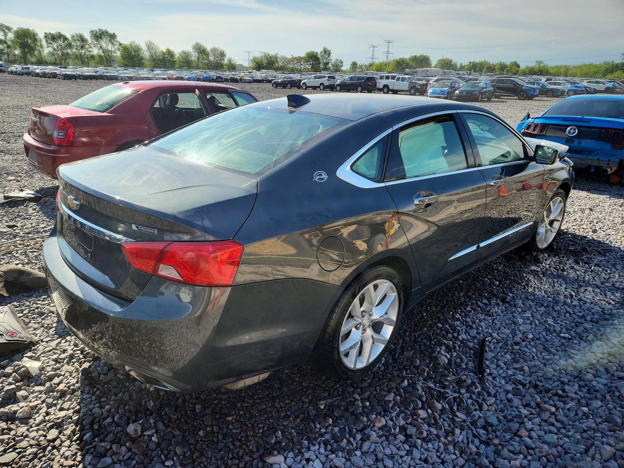 2G1105S3XK9110886 · 2019 CHEVROLET IMPALA · 3/13