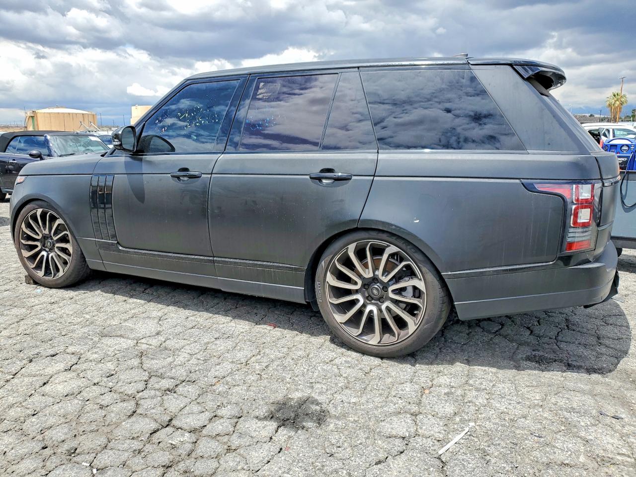 SALGS2FK8HA325443 · 2017 LAND ROVER RANGE ROVER · 2/13