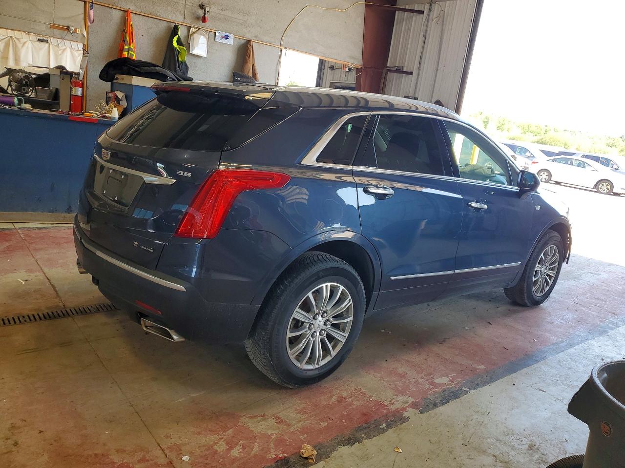 1GYKNDRS2KZ162291 · 2019 CADILLAC XT5 · 3/14