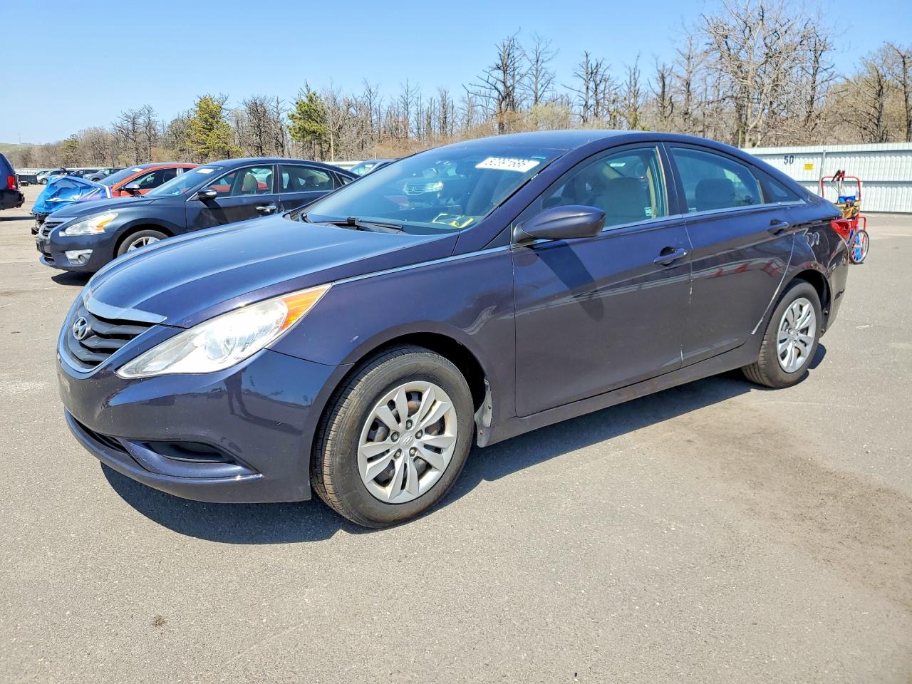 5NPEB4AC0BH015569 · 2011 HYUNDAI ELANTRA