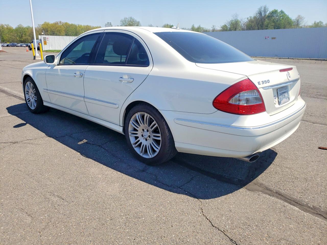 WDBUF87X77B127200 · 2007 MERCEDES-BENZ E · 2/12
