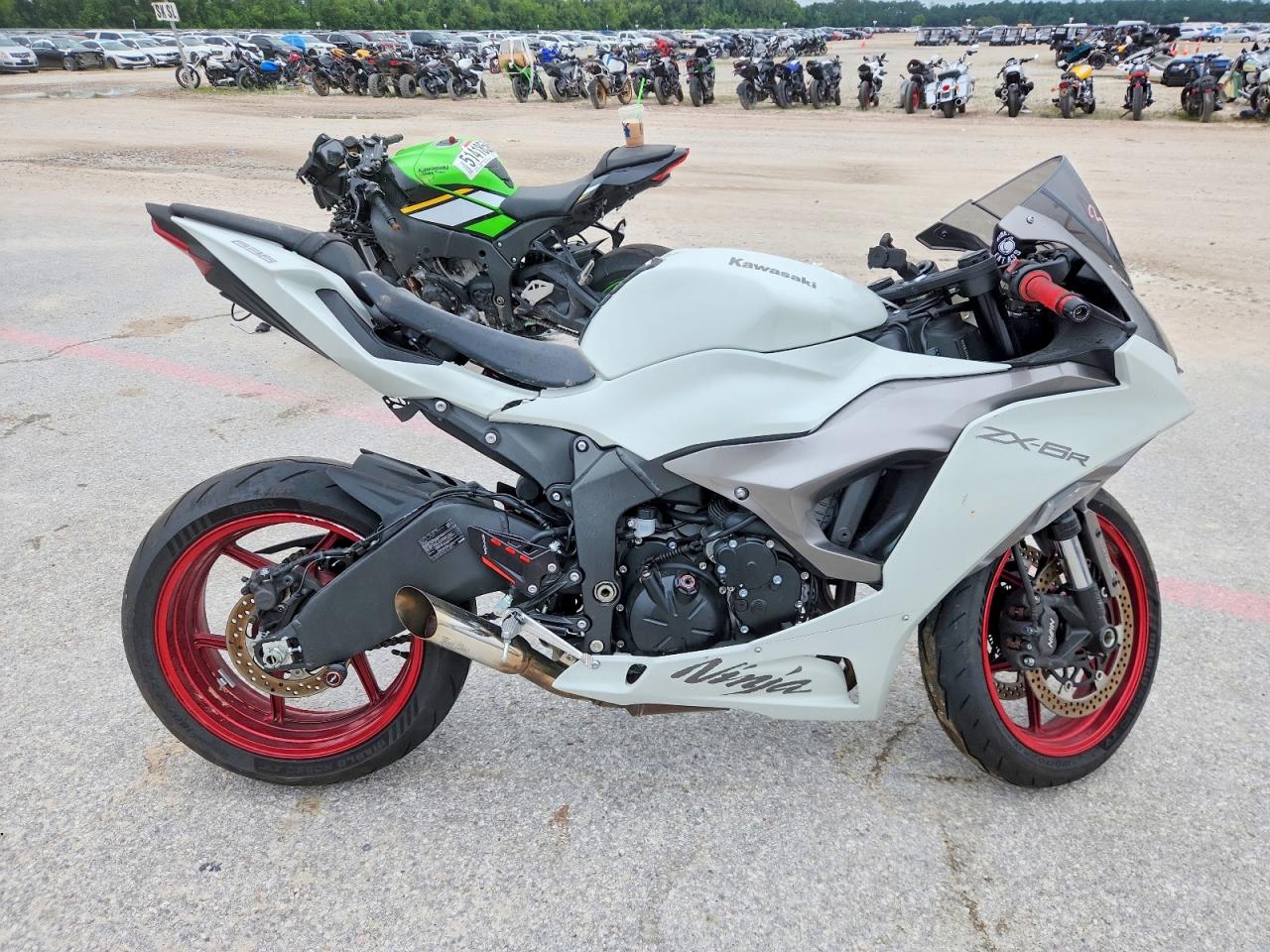JKBZXJJ17SA028039 · 2025 KAWASAKI ZX636