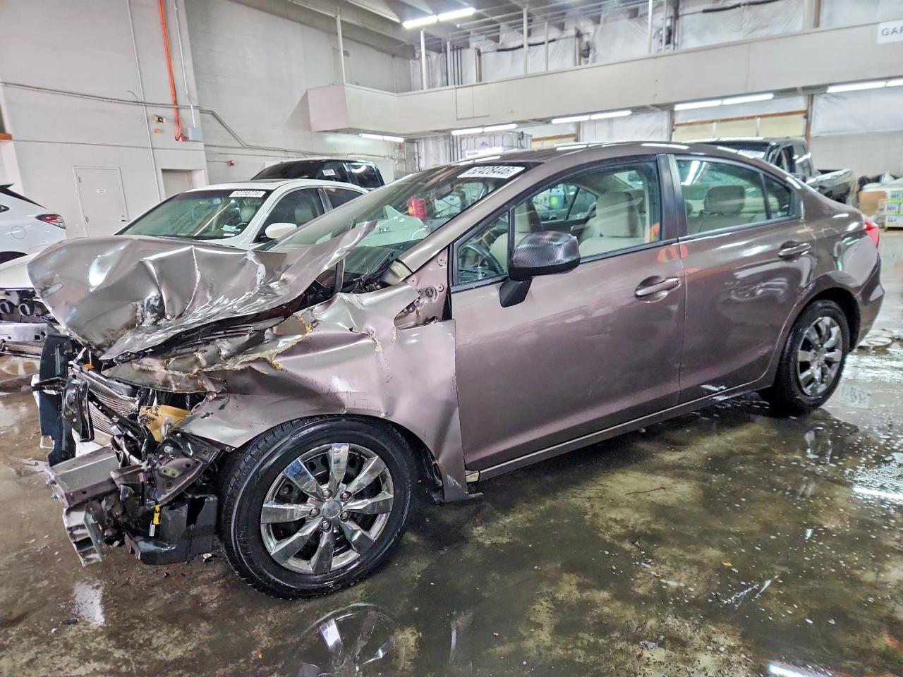 2HGFB2F53CH537675 · 2012 HONDA CIVIC