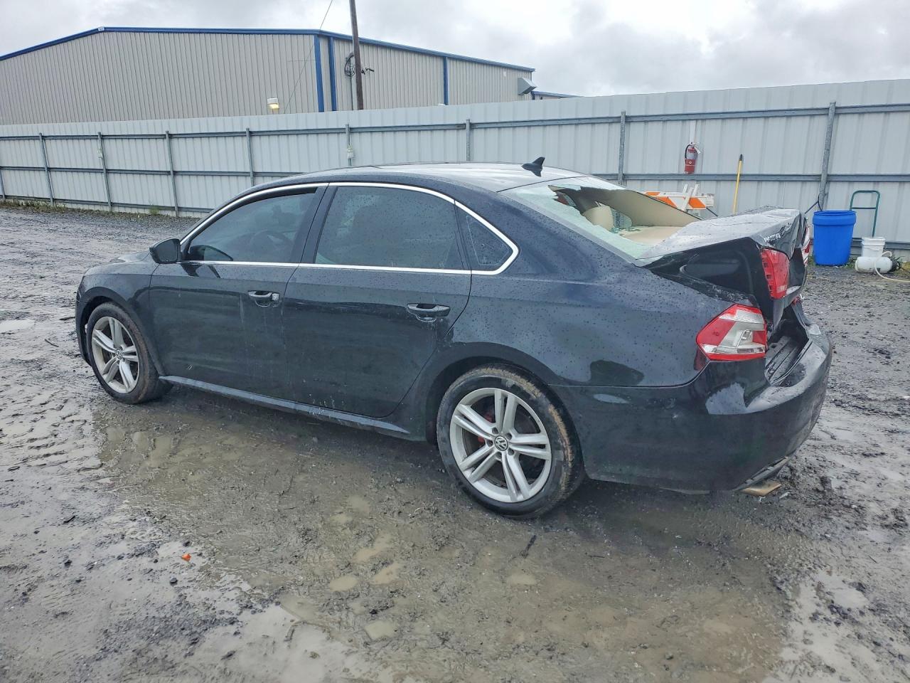 1VWBH7A35DC118632 · 2013 VOLKSWAGEN PASSAT · 2/12