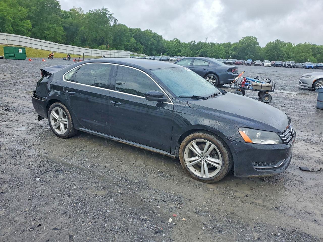 1VWBH7A35DC118632 · 2013 VOLKSWAGEN PASSAT · 4/12