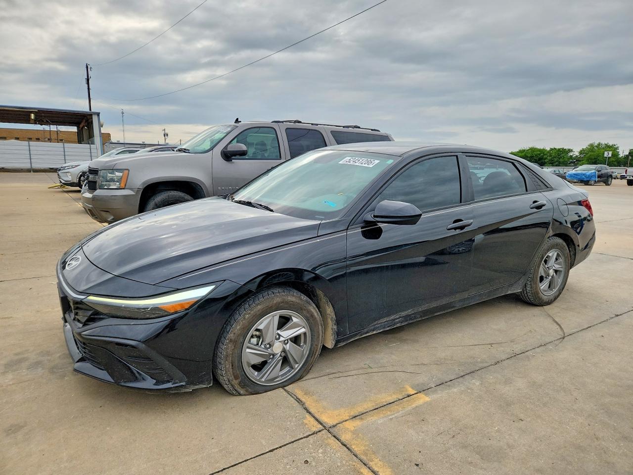 KMHLL4DG4RU743197 · 2024 HYUNDAI ELANTRA