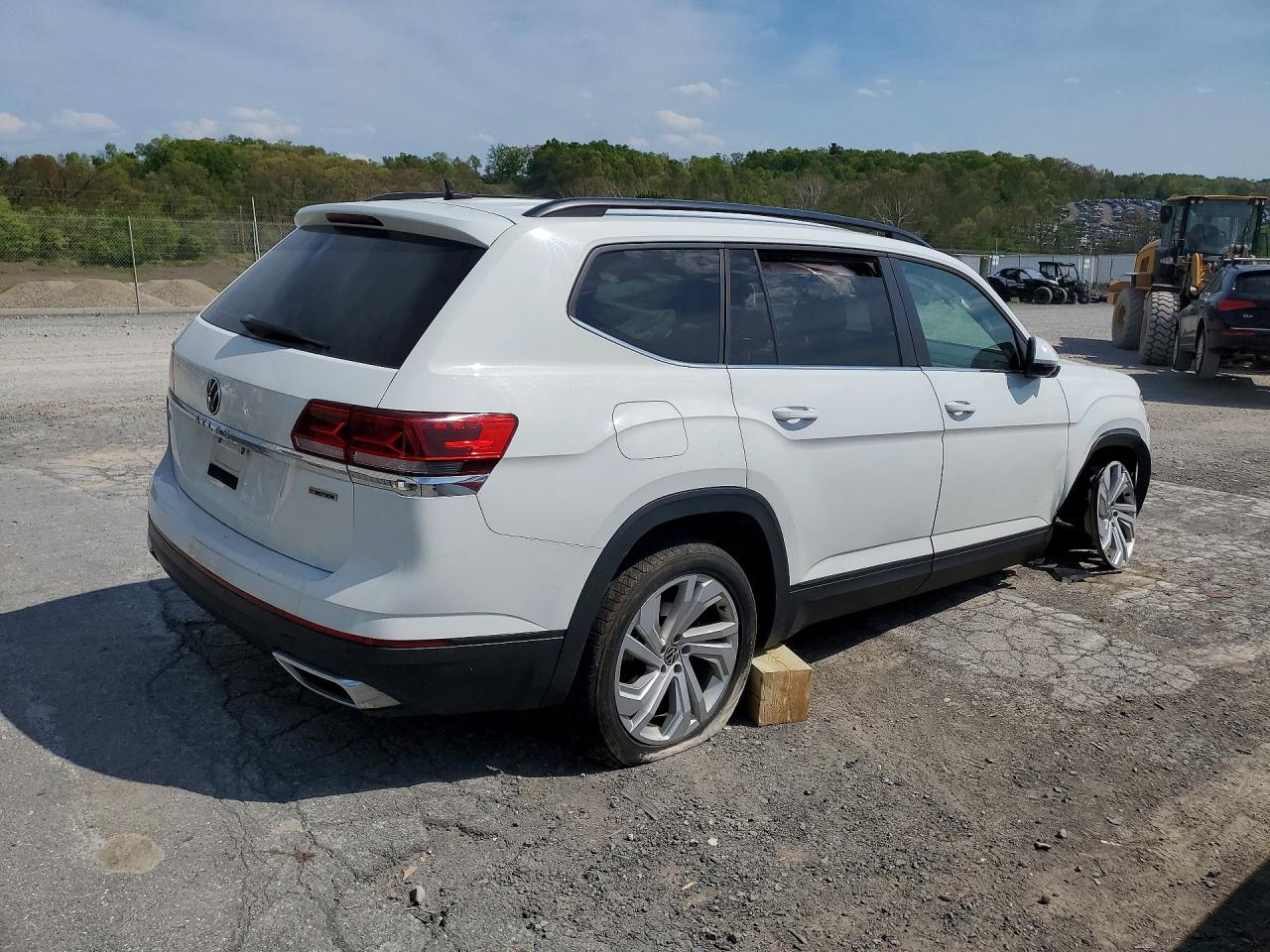 1V2HR2CA2MC540171 · 2021 VOLKSWAGEN ATLAS · 3/13