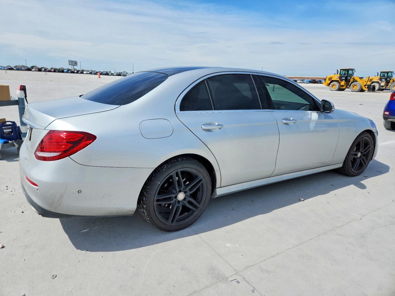 WDDZF4JB4HA042440 · 2017 MERCEDES-BENZ E · 3/12