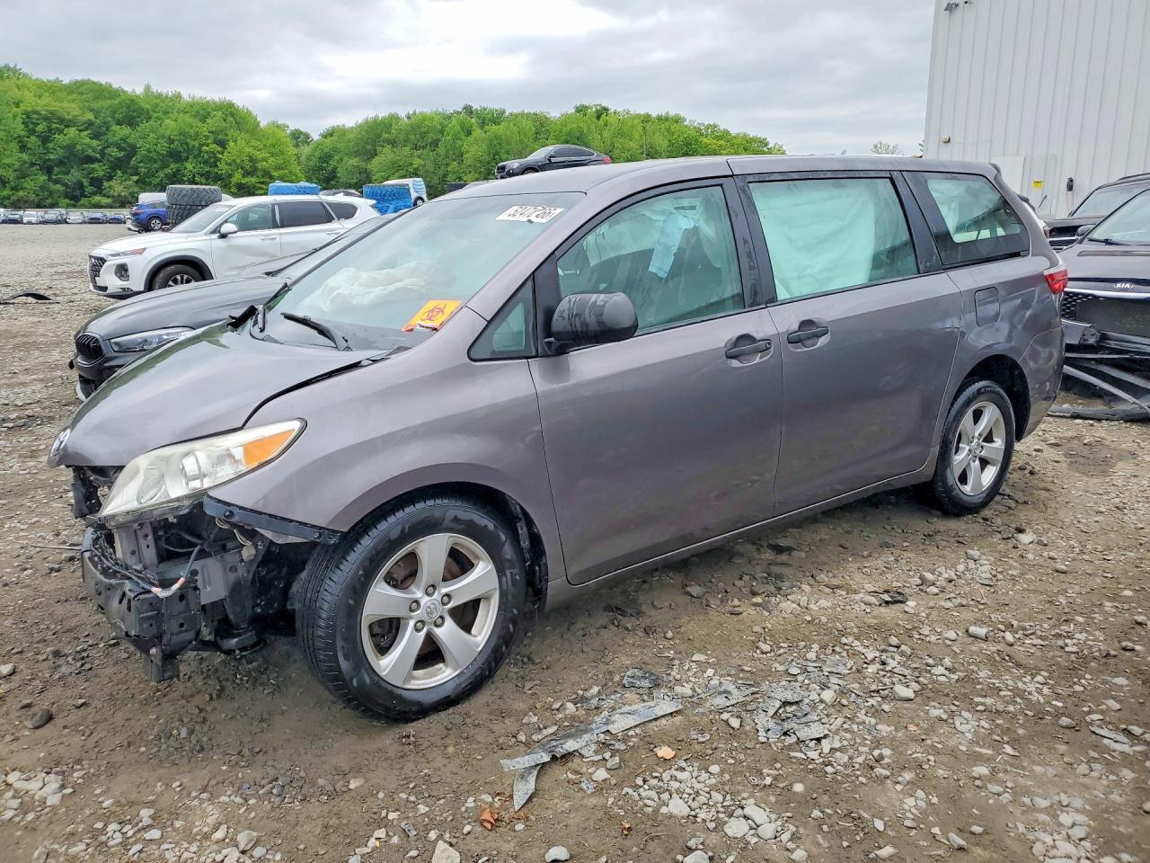 5TDZK3DC1FS630798 · 2015 TOYOTA SIENNA